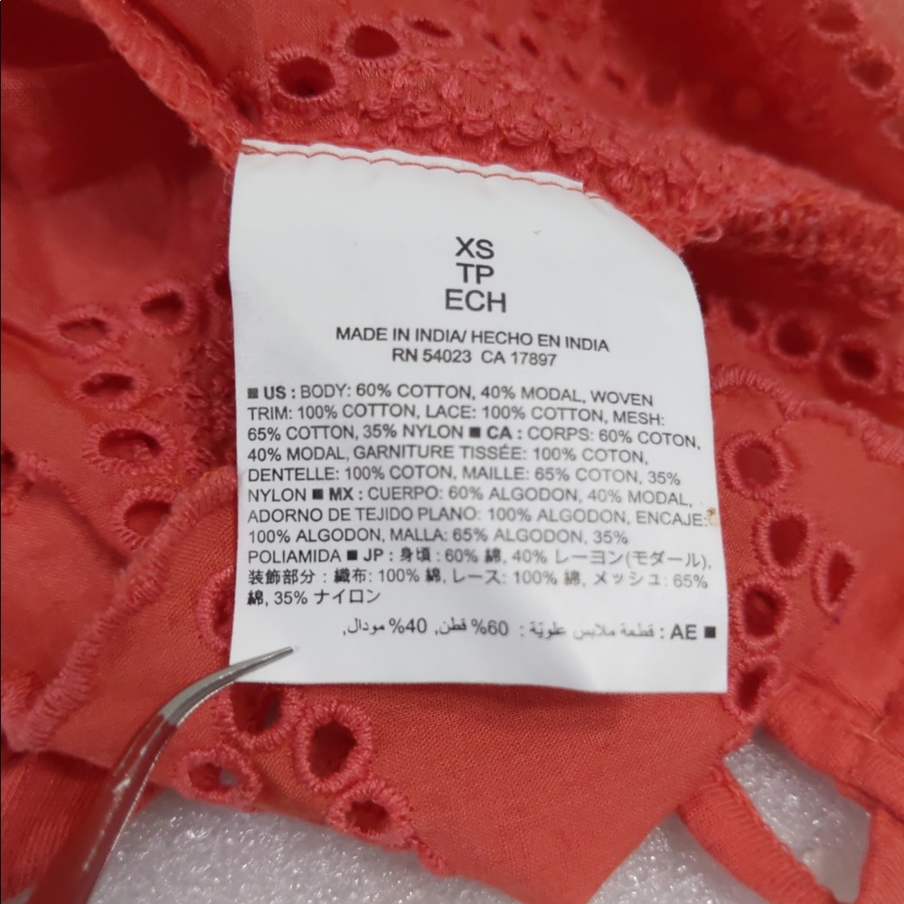 Bundle of Old Navy top & Forever21 Shorts - Picture 7 of 14